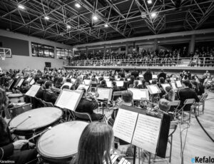 Ιστορική συναυλία στο Ληξούρι -«Πνευματικό Εμβατήριο» και «Αξιον Εστί» από 180 μουσικούς.